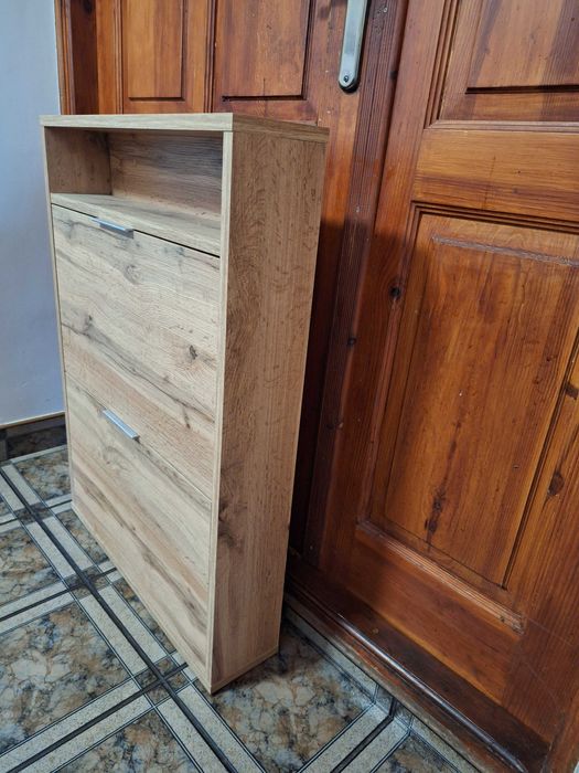 Sprzedam szafkę na buty