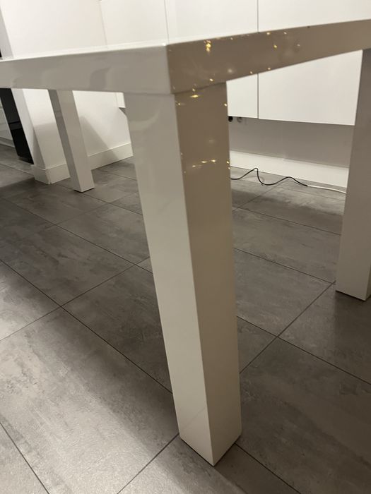 Biały, lakierowany stół do jadalni. Blat 180x85