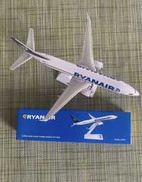 Model Ryanair 737- 800 1:200 boeing nowy nie otwierany