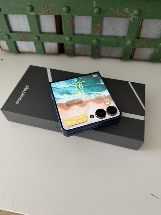 Samsung Galaxy Z Flip 7/ 512GB