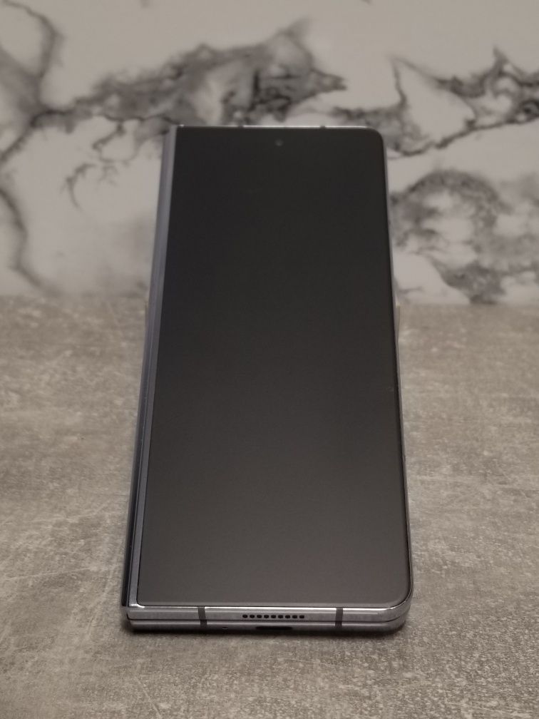 Samsung Fold 5 (LDU - Live  Demo Unit)