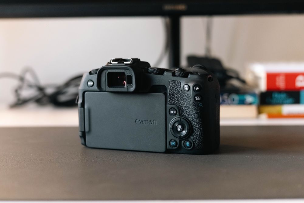Canon RP Full-Frame - Como nova