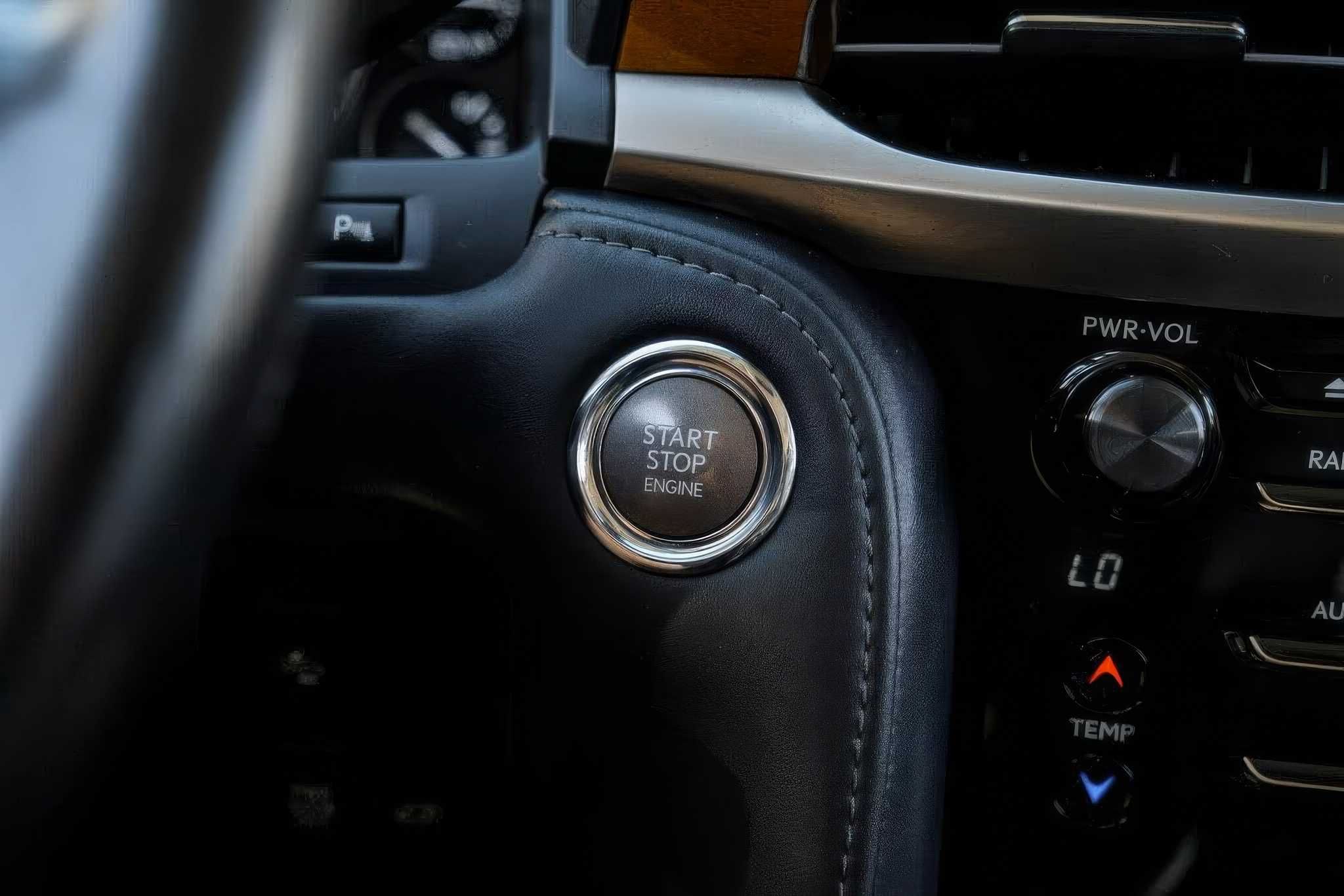 2016 Lexus LX 570