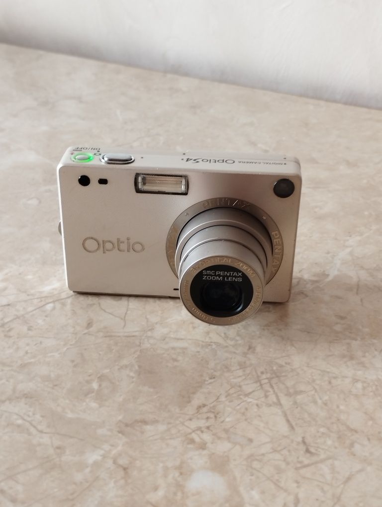 Цифровий фотоапарат  PENTAX Optio S4