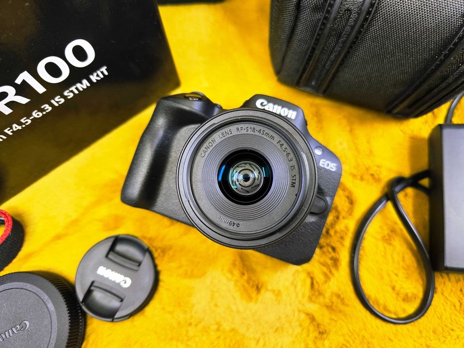 !ЯК НОВИЙ! Canon R100 з об'єктивом RF-S 18-45mm -- лише 1000 кадрів! -