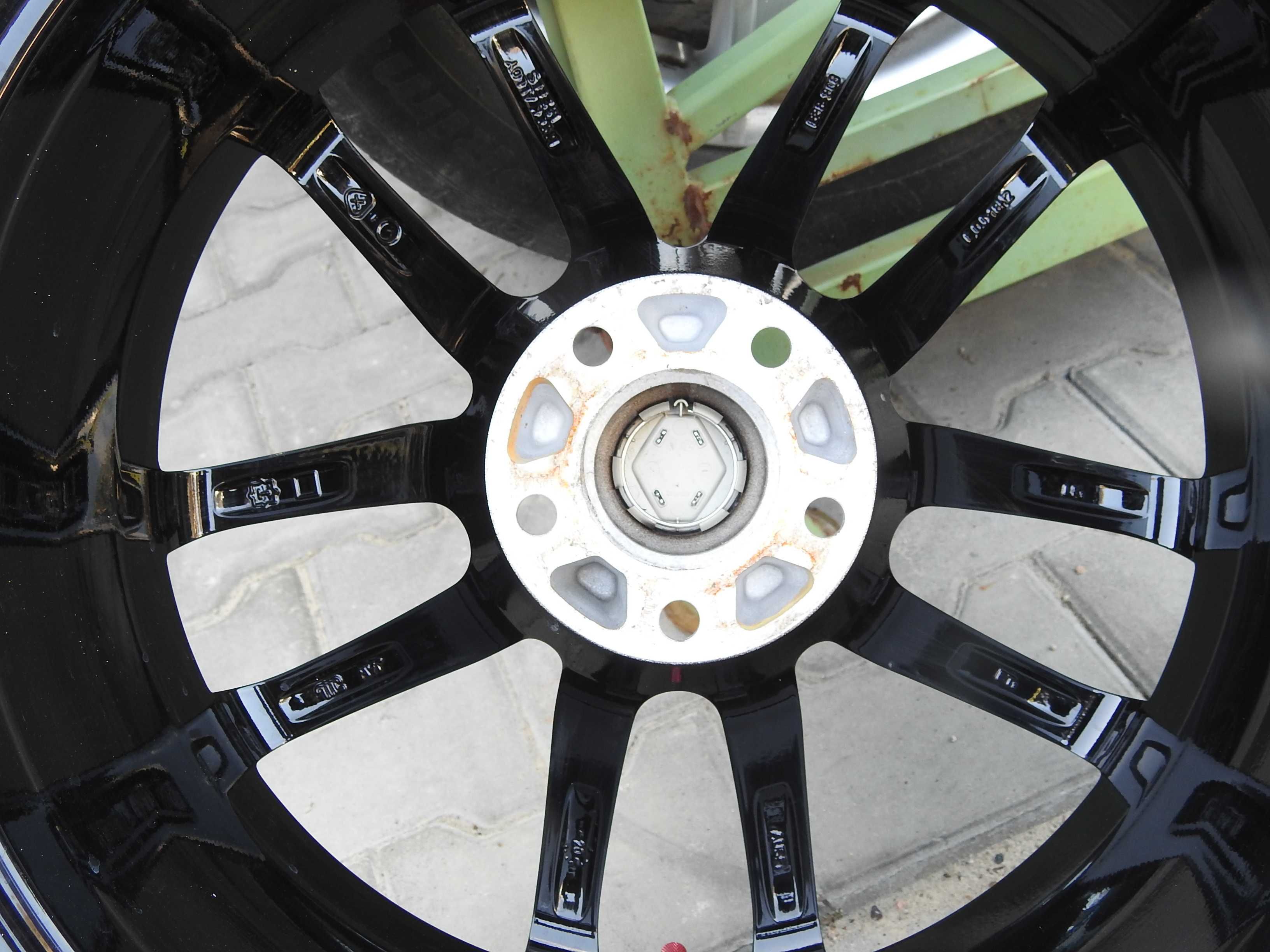 4x Alufelgi 5x114,3 18'' 8J ET45 RENAULT NISSAN +TPMS DEMO Jak NOWE