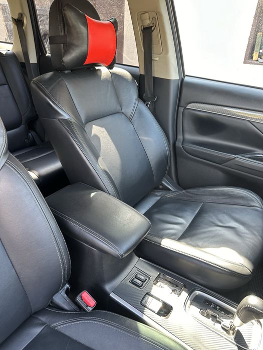 Mitsubishi Outlander sel 18-19 год