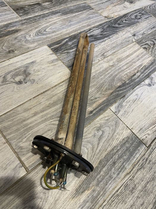 Фланець колба та сухі тени для бойлера Bosch