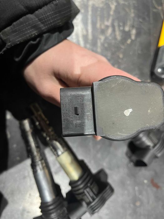 Котушки запалювання vw audi skoda 06b905115l
