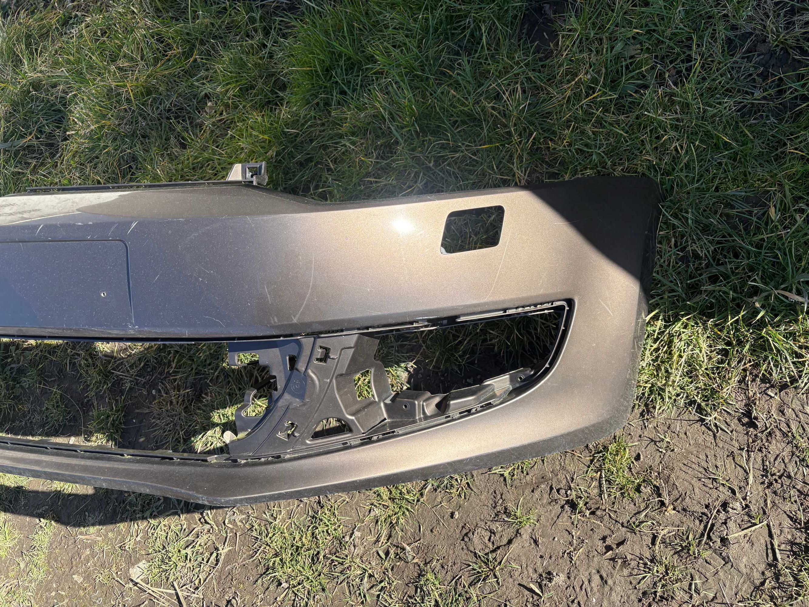 VW POLO V 6R0 Zderzak Przód Przedni