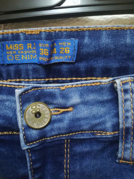 Spodnie jeansowe, przetarcia, perełki, Miss Rj, rozmiar 36/26