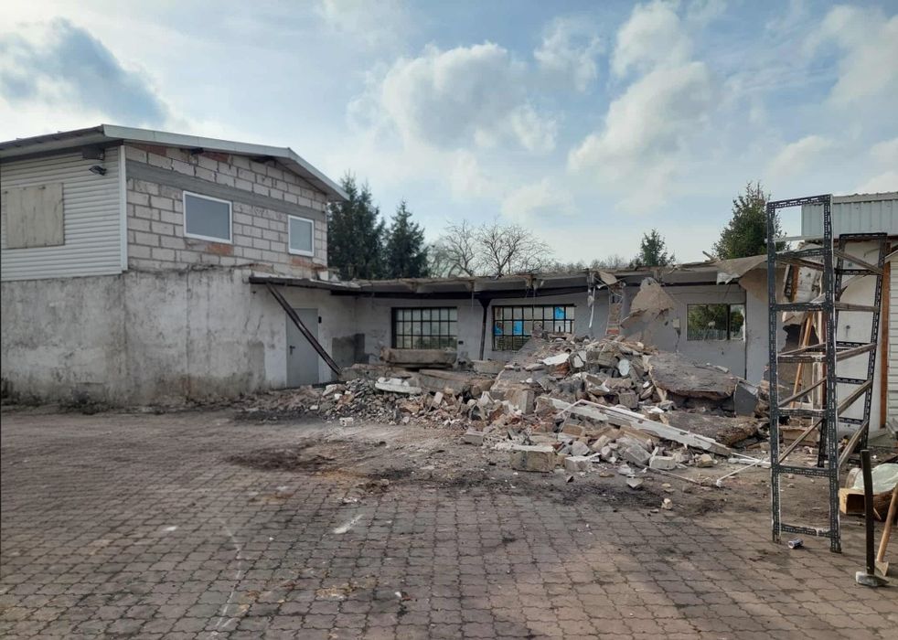 USŁUGI ZIEMNE I TRANSPORTOWE

Transport ziemi i materiałów sypkich

Tr