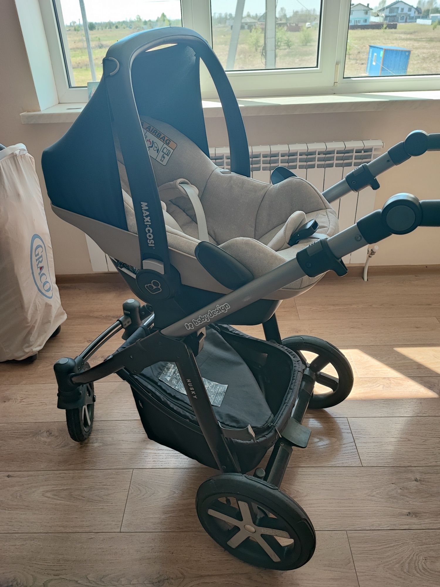 Каляска Baby design Husky 2 в 1, автолюлька Maxi Cosy