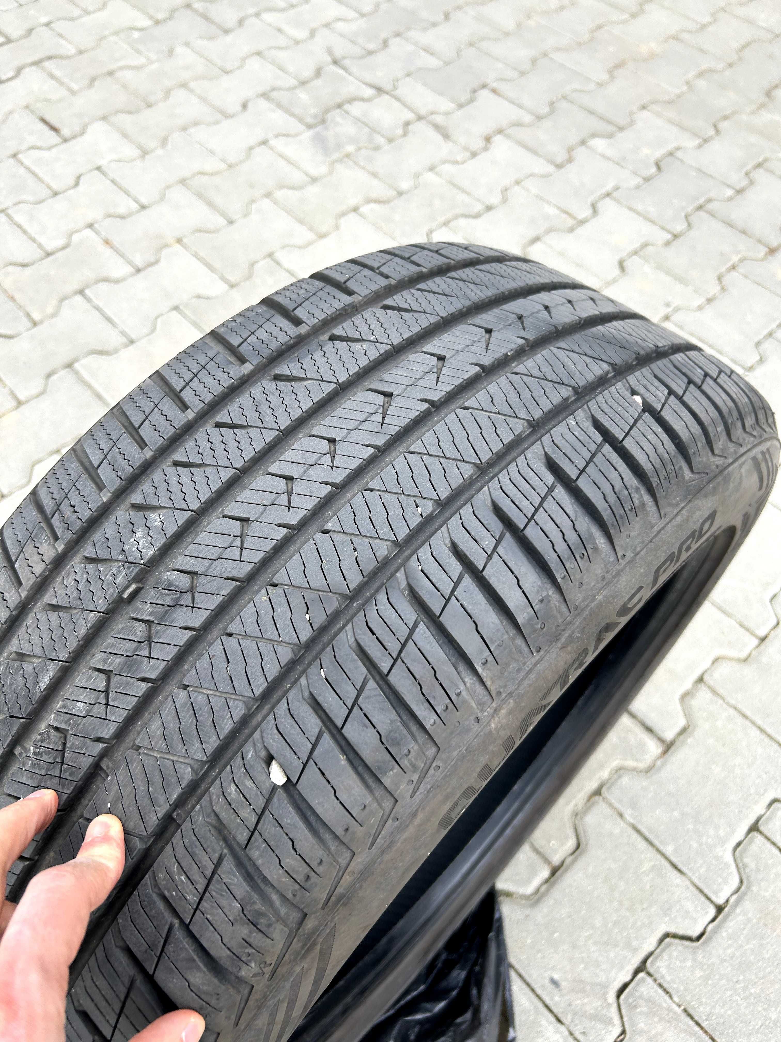 Opony całoroczone Vredestein Quatrac Pro 245/45 R18 100Y