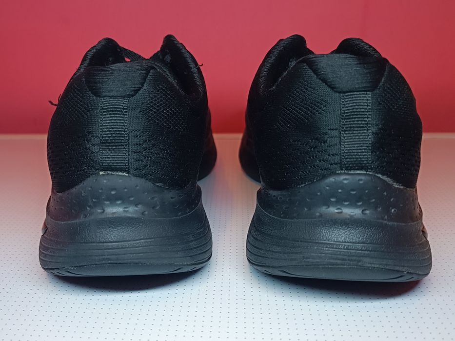 Женские кроссовки Skechers 38.5 (8.5) 25.5 см Черные