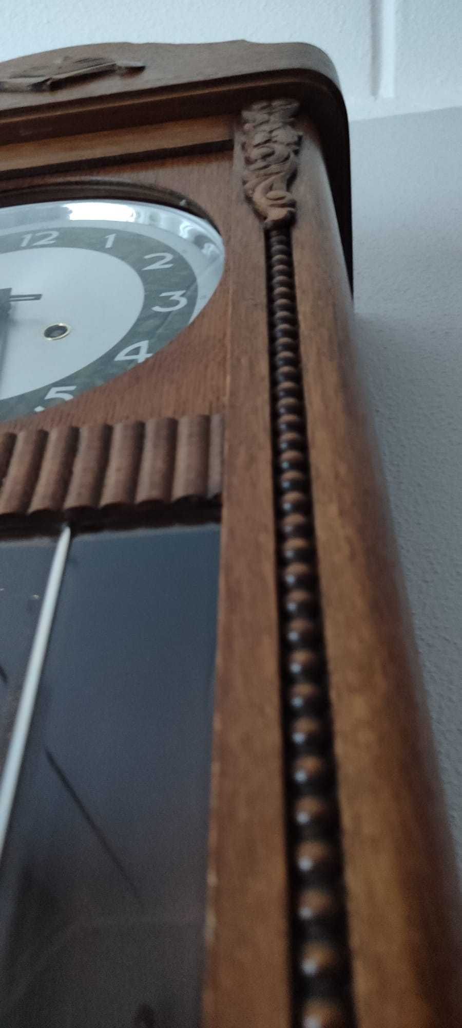 381 Zegar wiszący mechaniczny antyk