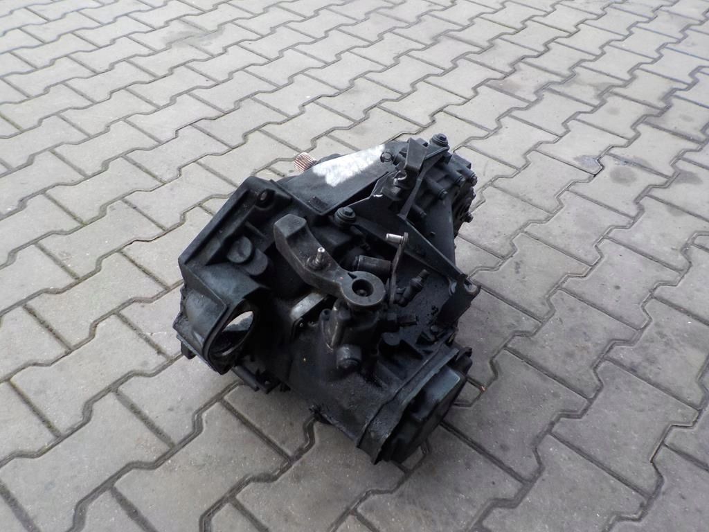 Коробка передач МКПП Volkswagen T5, T6 1.9-2.5 TDI Європа JQR / JQT