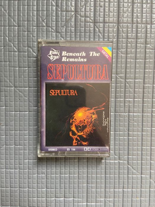 Касета Sepultura - Beneath the remains