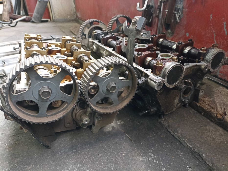 Głowica wałek rozrządu Hyundai Terracan KIA Sorento I 3.5 V6