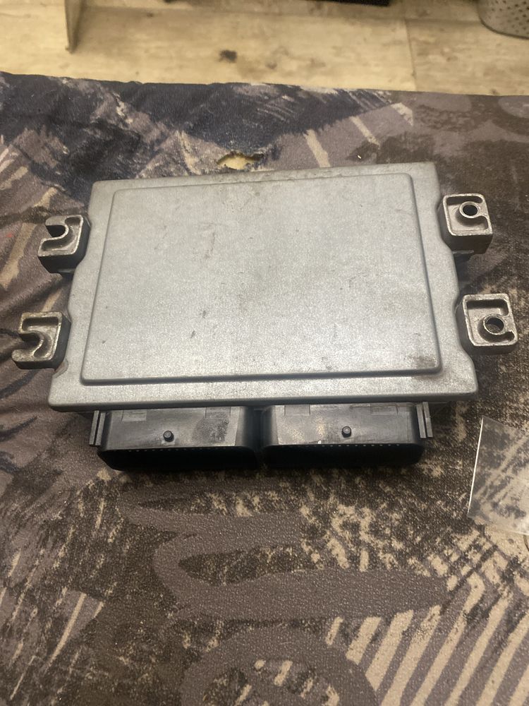 Блок управления simens 8200483732/8200326380