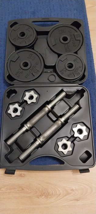 Banco e material de musculação