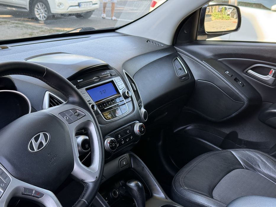 Hyundai Tucson 2013, 2.4 газ/бенз, автомат