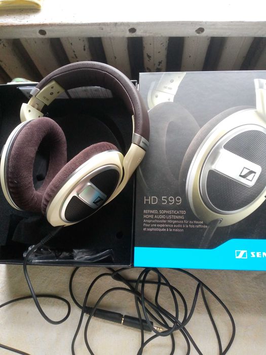 Наушники Sennheiser HD 599