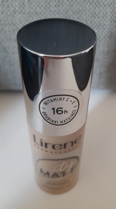 Lirene 205 City Mattpodkład matujący we fluidzie