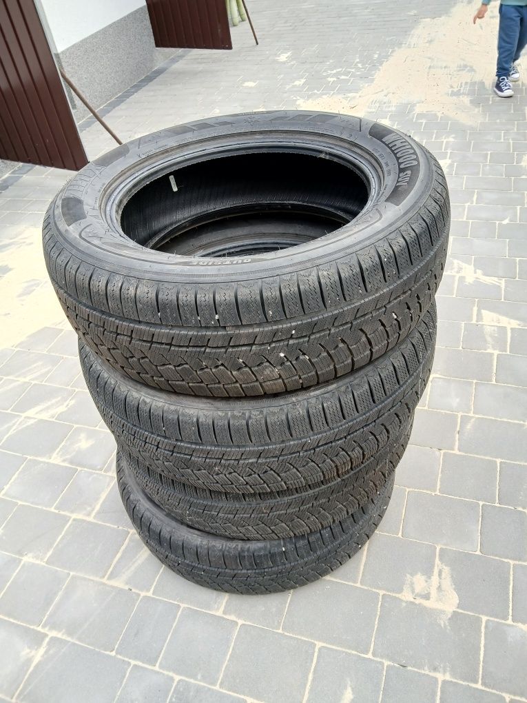 Opony zimowe Zeetex 225x60xR17 suv