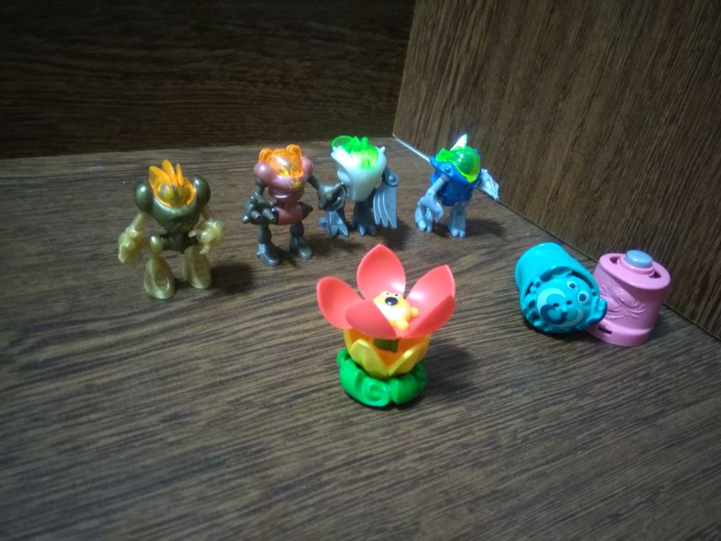 Bonecos Miniaturas de Desenhos Animados e Coleções