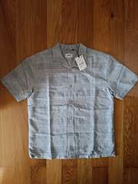 Camisa homem manga curta              Pull &Bear 
Riscas cinza
Tam L
N