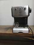 Maquina de cafe marca Ufesa.