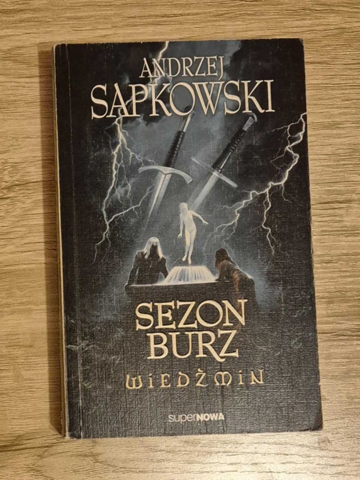A. Sapkowski Sezon Burz Wiedźmin