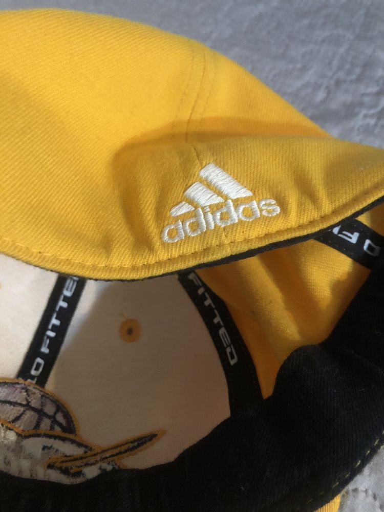 Chapéu Adidas Cavaliers amarelo