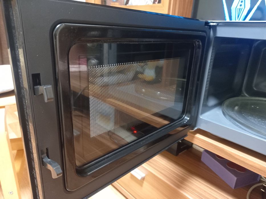 Микроволновка мiкрохвильовка