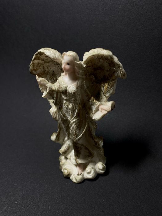 Статуетка ангела