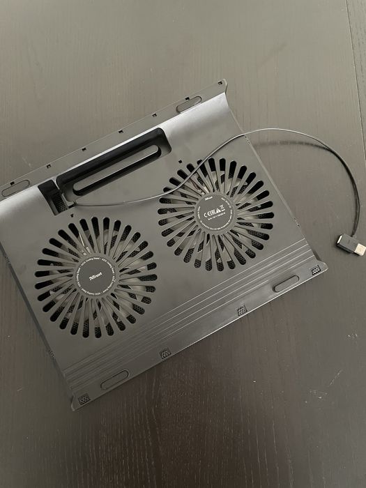Suporte Cooler TRUST para portátil 17''