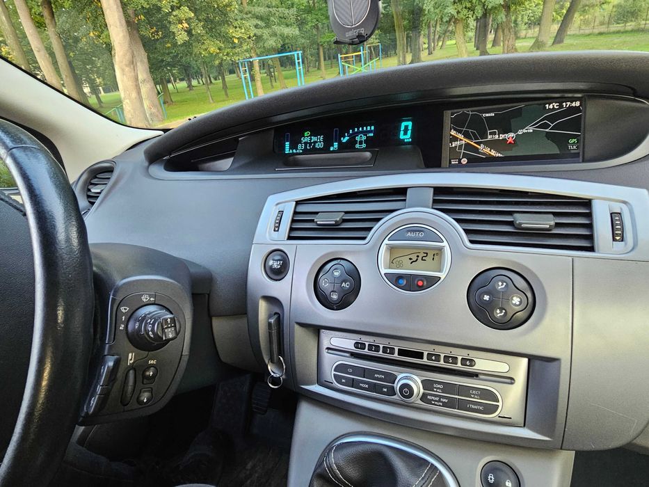Renault Grand Scenic II- POLECAM