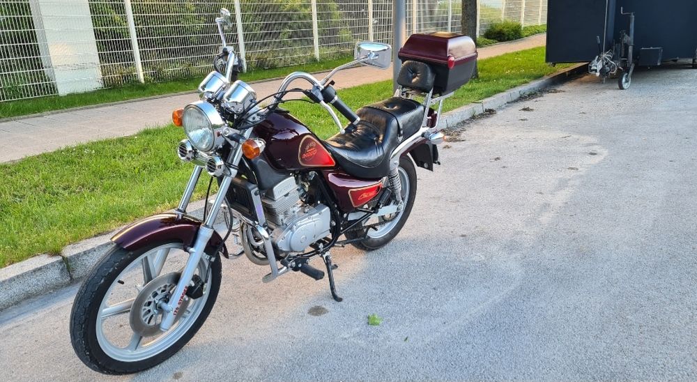 Hyosung Cruise GA 125 , Suzuki, Yamaha, Daelim
