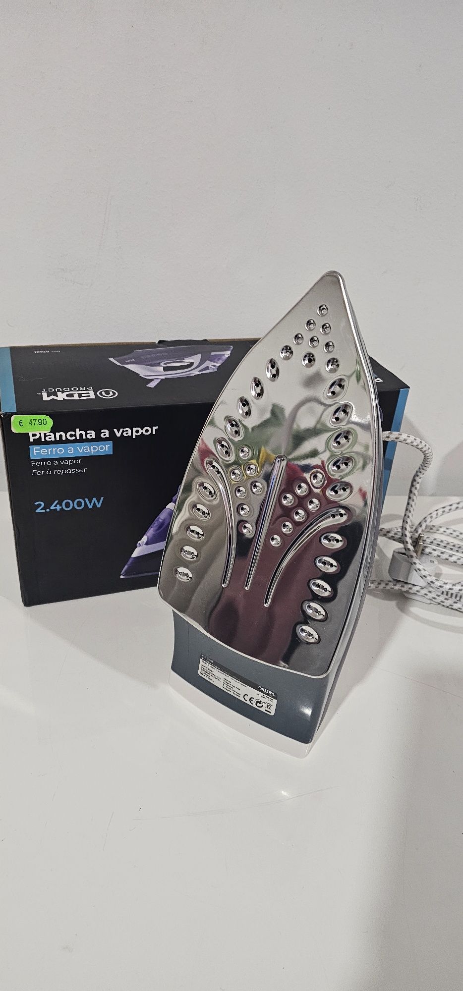 Ferro de passar a vapor 2400W