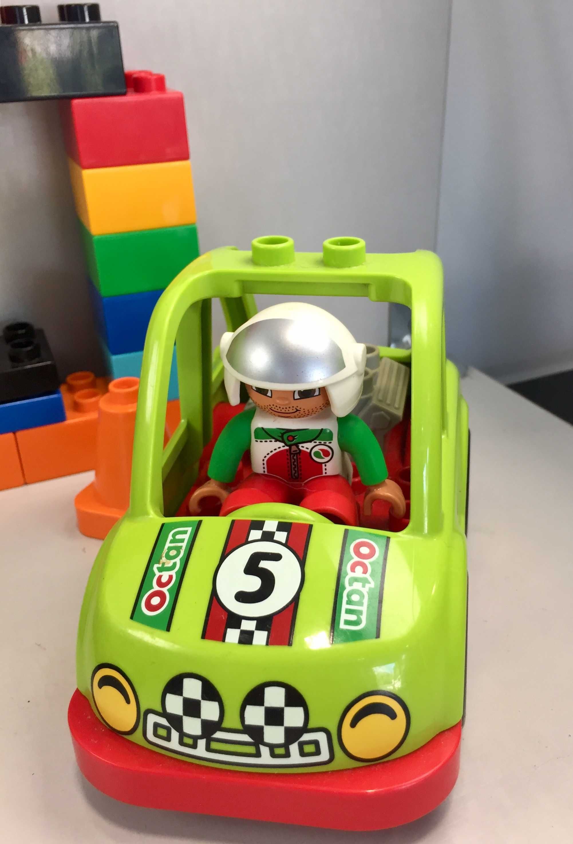 Vendo LEGO Duplo 10589 – Carro de Corrida + 3 Carros Extra