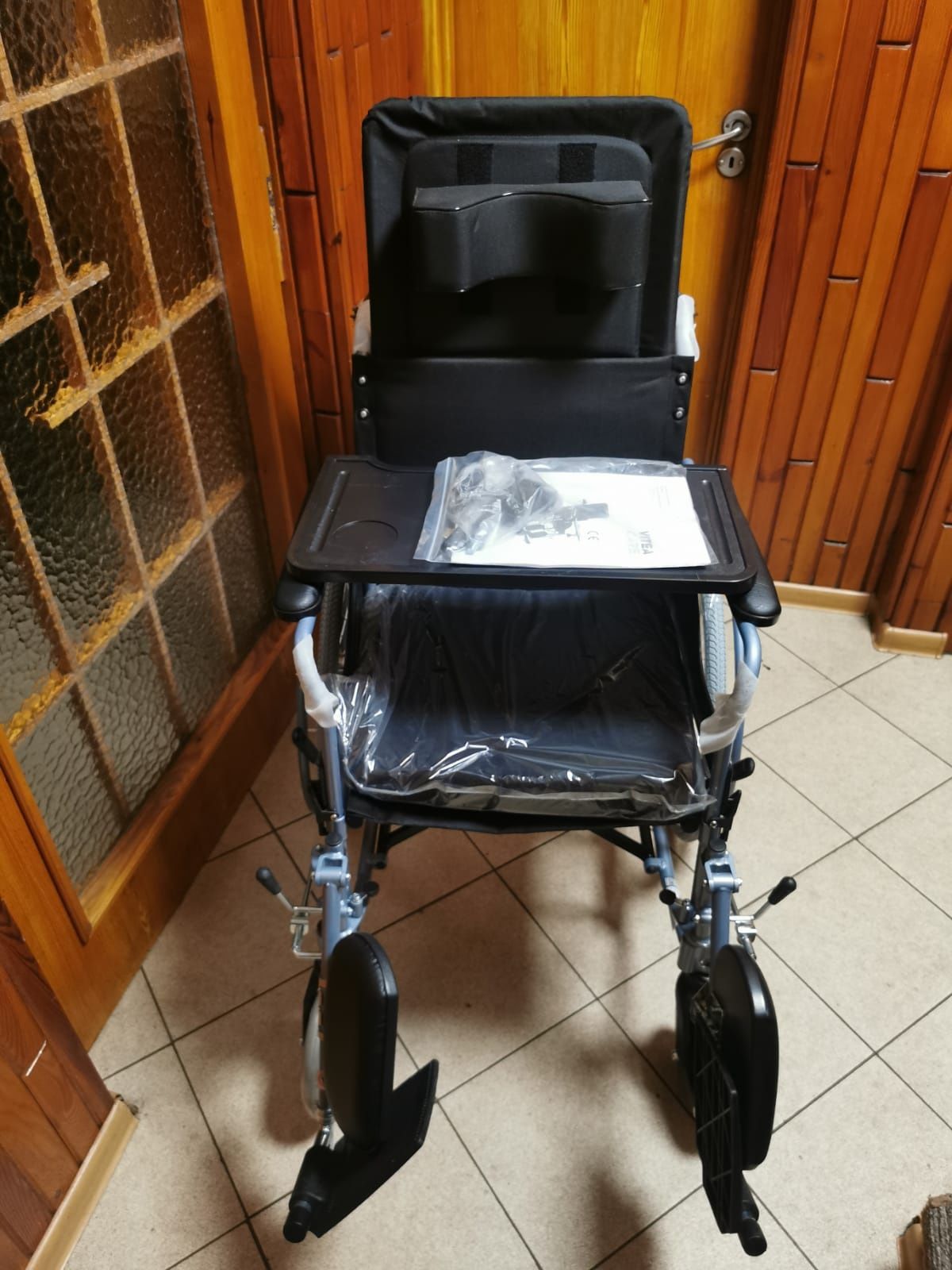 Wózek inwalidzki specjalny RECLINER VITEA cena ostateczna 900 CARE