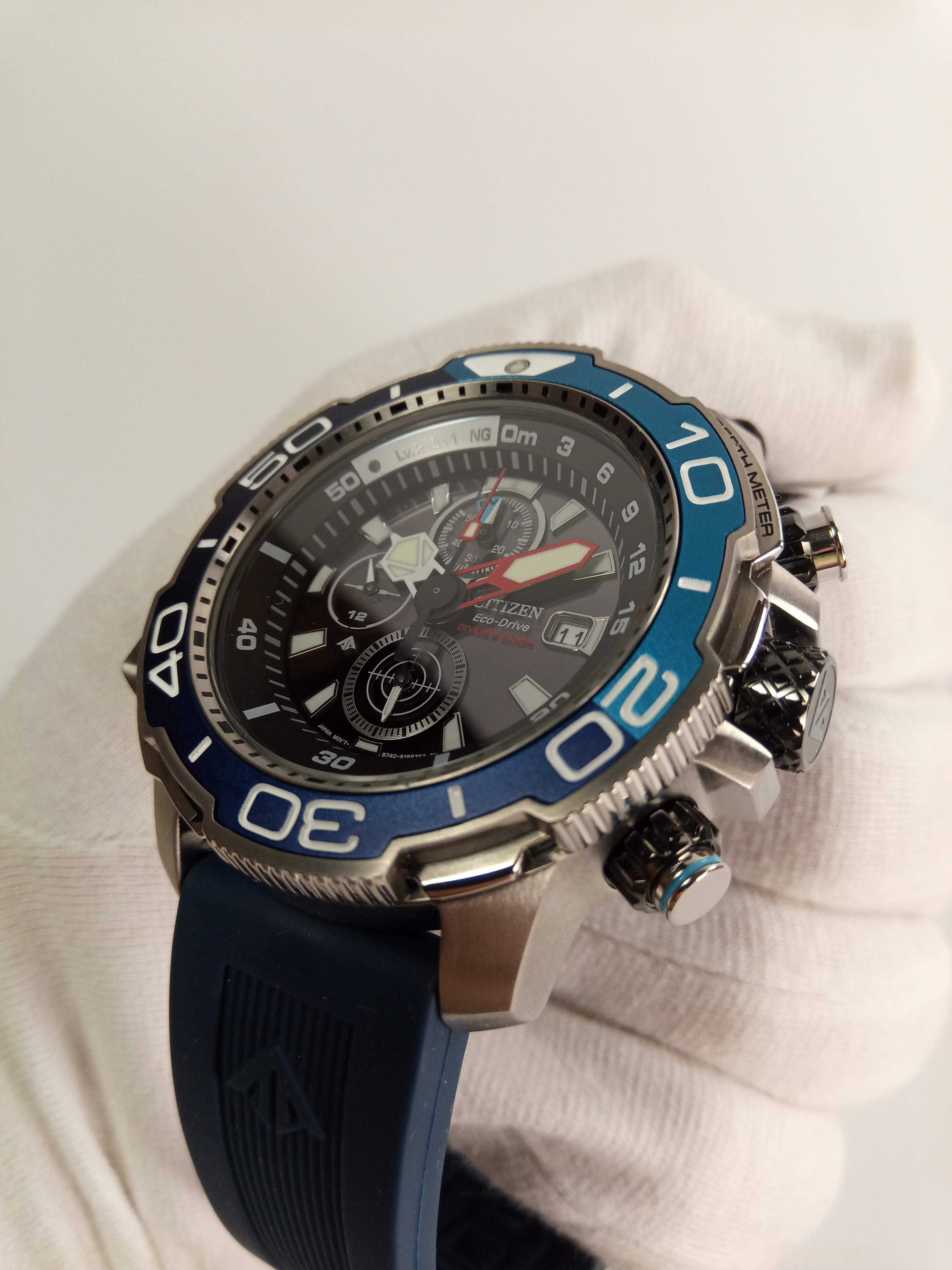 Дайверские 200м часы Citizen BJ2169-88E - глубиномер, хронограф сапфир