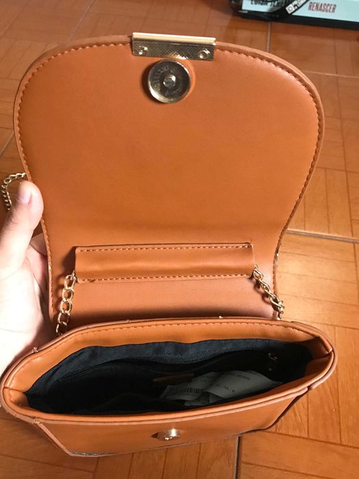 Mala tiracolo Lefties