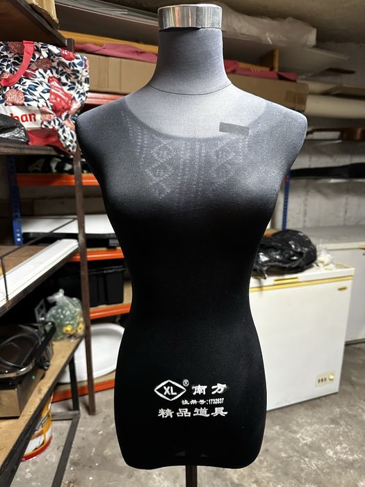 2 Manequins em ótimo estado – ideal para loja ou costura