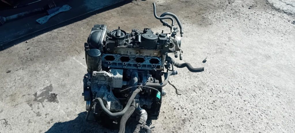 Silnik 1.8tfsi cab Audi a4 a5 uszkodzony