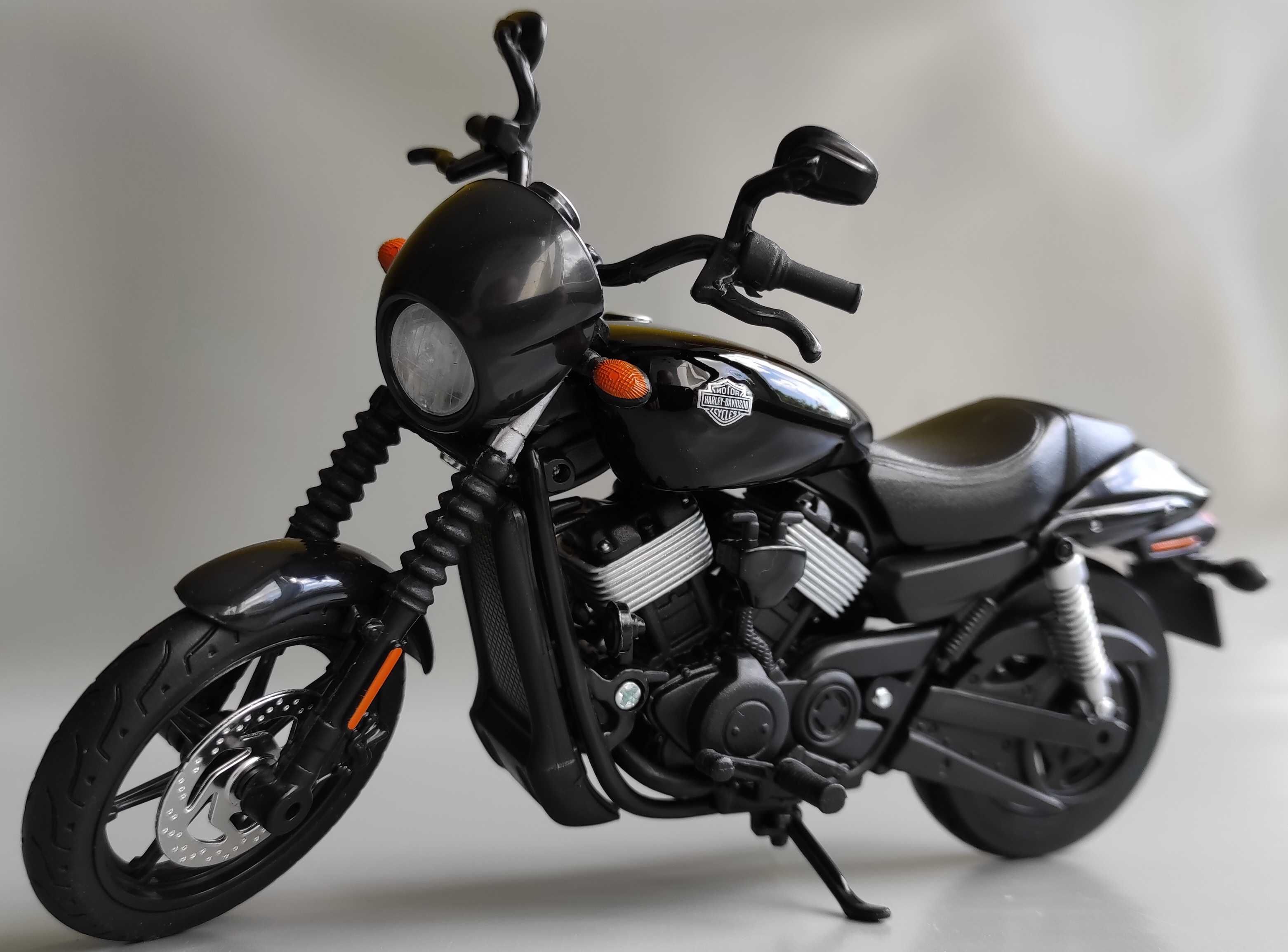 Модели "Harley-Davidson" масштаб 1/12 (Maisto)
