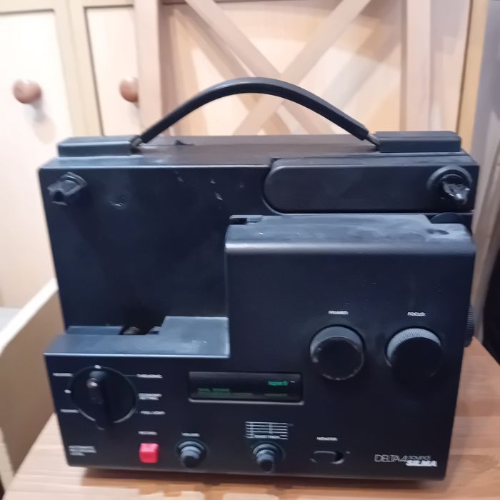 Projector super 8 sonoro