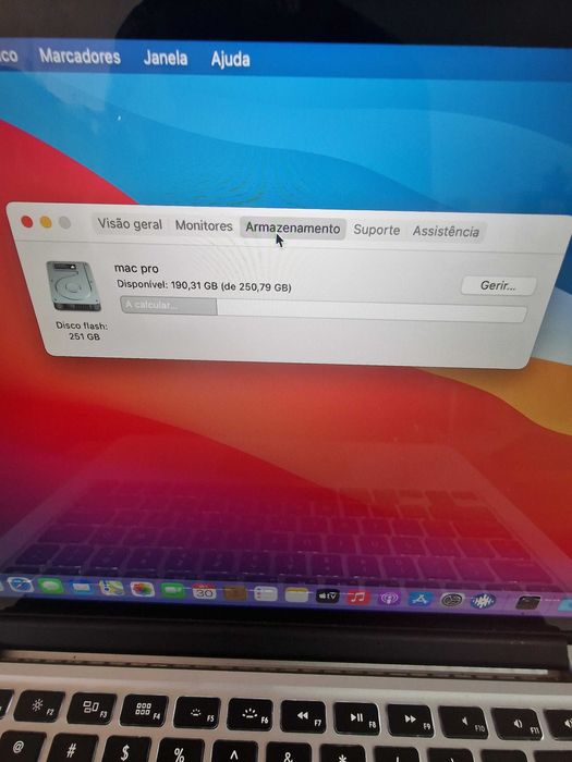 MacBook Pro 8gb RETINA 2014 ( vários programas)