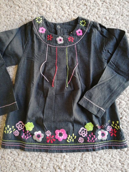 Vestidos menina em ótimo estado